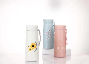 Manufacturer Cheaper Hiking Outdoor Sport Portable <b>Hot</b>/<b>Cold</b> Water Children Kids School Cute Gift Customizable Glass Water Bottle - Product Image 3