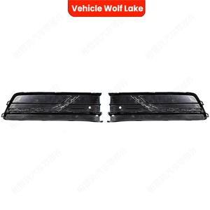 Encadrements de feux antibrouillard Volkswagen Passat 2016-2019 Version US, grille inférieure du pare-chocs avant en ABS, fixation par vis - Product Image 3