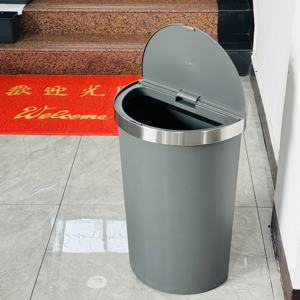 <span class=keywords><strong>Poubelle</strong></span> à capteur en plastique <span class=keywords><strong>50L</strong></span> avec anneau de retenue, <span class=keywords><strong>poubelle</strong></span> à capteur intelligent Triangle gris à piles - Product Image 3