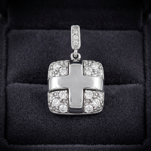 Art Palace - Charme en forme de croix plaqué argent avec cristaux ronds en strass, pendentif religieux, bijoux unisexe, cadeau - Product Image 1