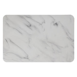 Alfombra de Baño de Tierra de Diatomeas Rectangular, Color Blanco Mármol, Absorbente, Antideslizante, de Secado Rápido, Diseño Minimalista - Product Image 1