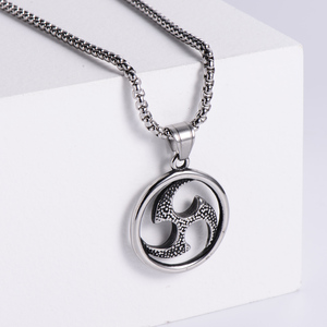 Bruja Triskelion inspirado collar de acero inoxidable amuleto <span class=keywords><strong>Triskele</strong></span> Triple espiral collares joyería Acier inoxydable - Product Image 2