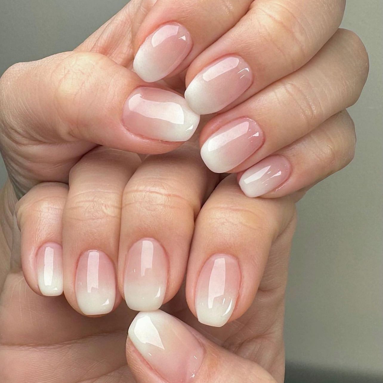 Elegant Minimalist Short Acrylic Nail Shapes