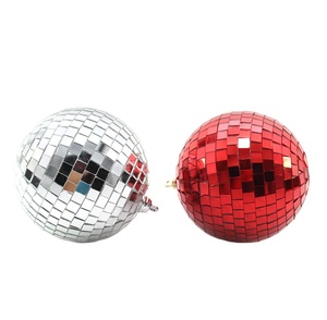 Prix de gros personnalisé en usine décorations de Noël extérieures pour événement de mariage grande boule disco en mousse multicolore - Product Image 1