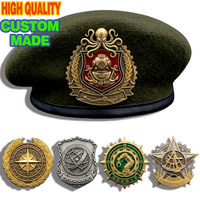 Épingles en métal personnalisées plaquées or et argent, badges émaillés en forme d'épée et de boussole pour chapeaux, vestes et accessoires thématiques