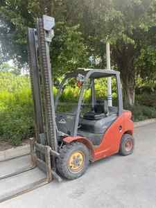 Linde 3 Tons 3 Meters <b>Used</b> Diesel Engine Powered <b>Pallet</b> Truck with 4X4 Drive Germany - Product Image 2