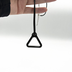 Anime motosierra hombre collar <span class=keywords><strong>Cosplay</strong></span> <span class=keywords><strong>Denji</strong></span> Pochita colgante joyería Triangular tirar anillo Prop gargantilla Cadena de cuero Accesorios - Product Image 5