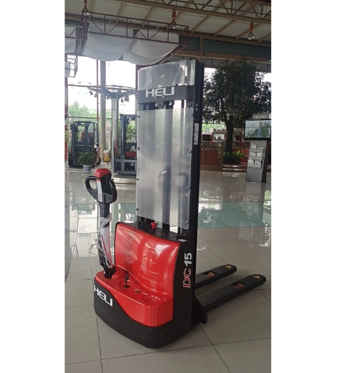 High-Performance Forklifts HE-257
