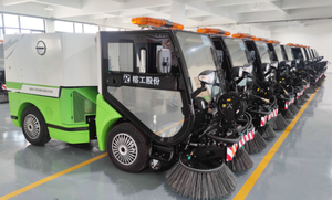 Spazzatrice Stradale Industriale Diesel da 1,5 m³ con Motore Perkins, Forte Aspirazione e Lavaggio ad Alta Pressione per Pulizia Post-Catastrofi in Condizioni Meteorologiche Speciali - Product Image 5