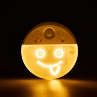 Veilleuse LED créative avec émoticônes, détecteur de mouvement humain, lampe à induction infrarouge intelligente en ABS pour chambre et couloir