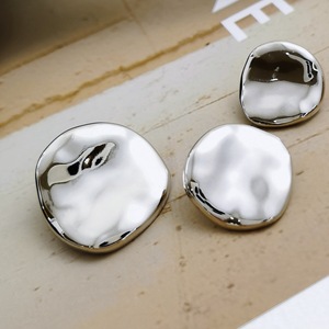 Thiết Kế Mới Đặc Biệt Kim Loại Nút Ưa Thích Phù Hợp Với Áo Khoác Áo Len Nút Không Thường Xuyên Trang Trí Phụ Kiện Sáng Bóng Chân Nút - Product Image 5