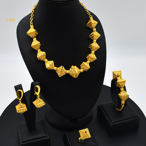 Productos de tendencia 2025, venta al por mayor, conjuntos de joyería de boda chapada en oro árabe grande para mujer de Dubái para mujer - Product Image 3