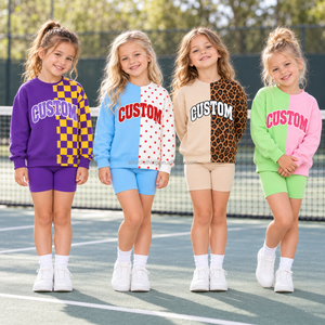 Sweat-shirt personnalisé pour enfants avec imprimé lettres Varsity, moitié beige, moitié léopard, manches longues, col rond, pull pour filles, usage quotidien - Product Image 1