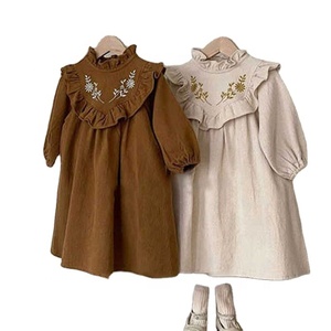 1 pezzo di cotone 100% ricamato in cotone elegante primavera autunno vestiti per neonati a manica lunga con volant vestito per bambine - Product Image 1