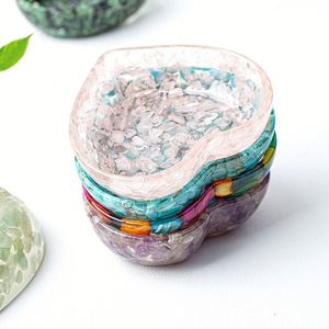 ชามเรซิ่นรูปหัวใจทำมือ ประดับด้วยคริสตัลชิปส์ สำหรับตกแต่งบ้าน - Product Image 1