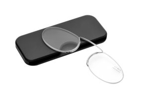 แว่นอ่านหนังสือแบบหนีบจมูก พกพาสะดวก บางเฉียบ ไม่มีขาแว่น สำหรับผู้ชายและผู้หญิง - Product Image 4