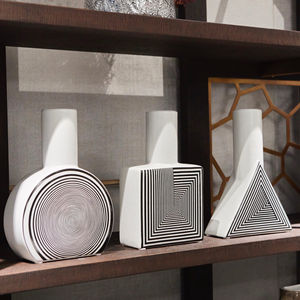 Moderne nordische einfache schwarze weiße Tischplatte Porzellan geometrische Vase Keramik für Wohnkultur - Product Image 1