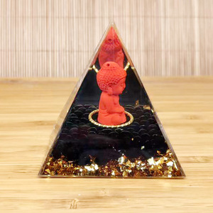 <span class=keywords><strong>Pyramide</strong></span> de méditation de haute qualité bébé bouddha sculptures en cristal résine artisanat <span class=keywords><strong>pyramide</strong></span> en cristal - Product Image 2