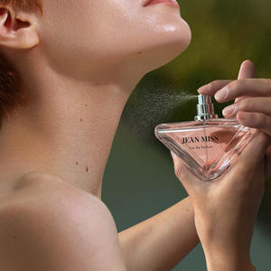 Parfum en spray <span class=keywords><strong>Eau</strong></span> <span class=keywords><strong>de</strong></span> <span class=keywords><strong>Toilette</strong></span> Xiaocheng Yixiang pour femme, parfum floral longue durée aux notes <span class=keywords><strong>de</strong></span> jasmin et <span class=keywords><strong>de</strong></span> fleur d'oranger - Product Image 3