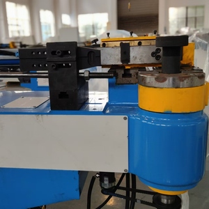 <span class=keywords><strong>Cintreuse</strong></span> de tuyaux électrique 3D automatique multi-angles de 10 à 100mm de diamètre Machine à cintrer les tubes de construction Machine hydraulique de <span class=keywords><strong>ferronnerie</strong></span> - Product Image 2