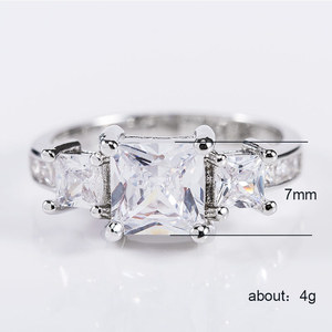 Elegante Anello Scintillante per Donne, Gioielli di Moda all'Ingrosso - Product Image 5
