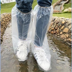 Couvre-chaussures jetables imperméables, taille unique pour adultes et enfants, utilisation en extérieur par temps de pluie - Product Image 1