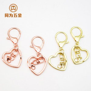 Llavero Metálico en Forma de Corazón, Llavero de Aleación de Zinc con Mosquetón, Estilo de Lujo a la Moda - Product Image 2