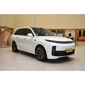 Li Auto L8 Lixiang Hybrid Electric SUV 7 Plazas New Energy Car Rental para familias - Product Image 3