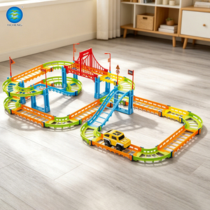 Ensemble de piste de course rapide 95 pièces pour enfants, piste modulaire flexible 3D à construire soi-même avec voiture électrique, jouets de construction et de course en plastique haute vitesse - Product Image 1