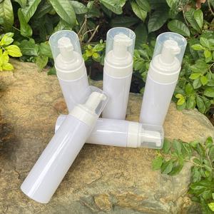 <span class=keywords><strong>Mousse</strong></span> Coiffante Privée pour <span class=keywords><strong>Cheveux</strong></span> à l'Huile d'Olive, Lot de <span class=keywords><strong>Mousse</strong></span> Coiffante Brillante Non Écaillante 7 OZ pour <span class=keywords><strong>Cheveux</strong></span> <span class=keywords><strong>Bouclés</strong></span> pour Femmes OEM - Product Image 3