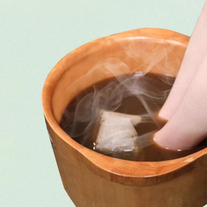 เมี่ยวอ้ายถัง ชุดแช่เท้าใบบัวบก 20 กรัมต่อซอง บรรจุแยกสำหรับใช้ในบ้าน - Product Image 1
