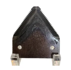 China Custom Made Section Cutting Blade Sickle Harvester Blade For Combine Harvester Machinery