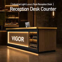 Comptoir de réception en bois en forme de L de style industriel avec éclairage LED, bureau de réception pour restaurant, café, boîte de nuit, hôtel, personnalisable