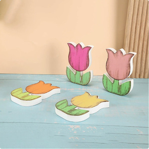 Adorno de madera con forma de tulipán, 4 piezas, diseño rústico para decoración del hogar en primavera, sala de estar, regalo artesanal de Pascua - Product Image 2