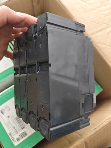 Venta al por Mayor de Módulos de Control Industriales, 100% Nuevos y Originales, Módulo HMI, Proveedor de PLC, SCL055/30010/A/00/<span class=keywords><strong>AA</strong></span>/<span class=keywords><strong>AA</strong></span>/02/201 - Product Image 2