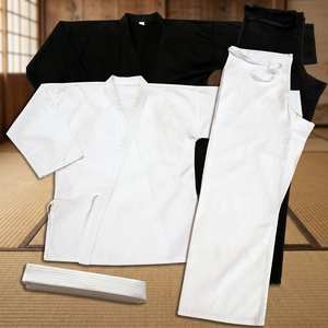 Conjunto de Karate Gi Cómodo de 8oz, Peso Medio, 100% Algodón Cepillado, para Entrenamiento Básico - Product Image 3