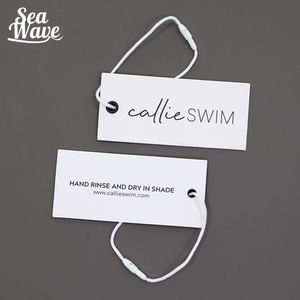 Etiquetas Colgantes Personalizadas para Ropa, con Nombre de Marca, de Lujo, con Ojal Metálico, Etiqueta de Cartón con Impresión UV en Relieve - Product Image 4