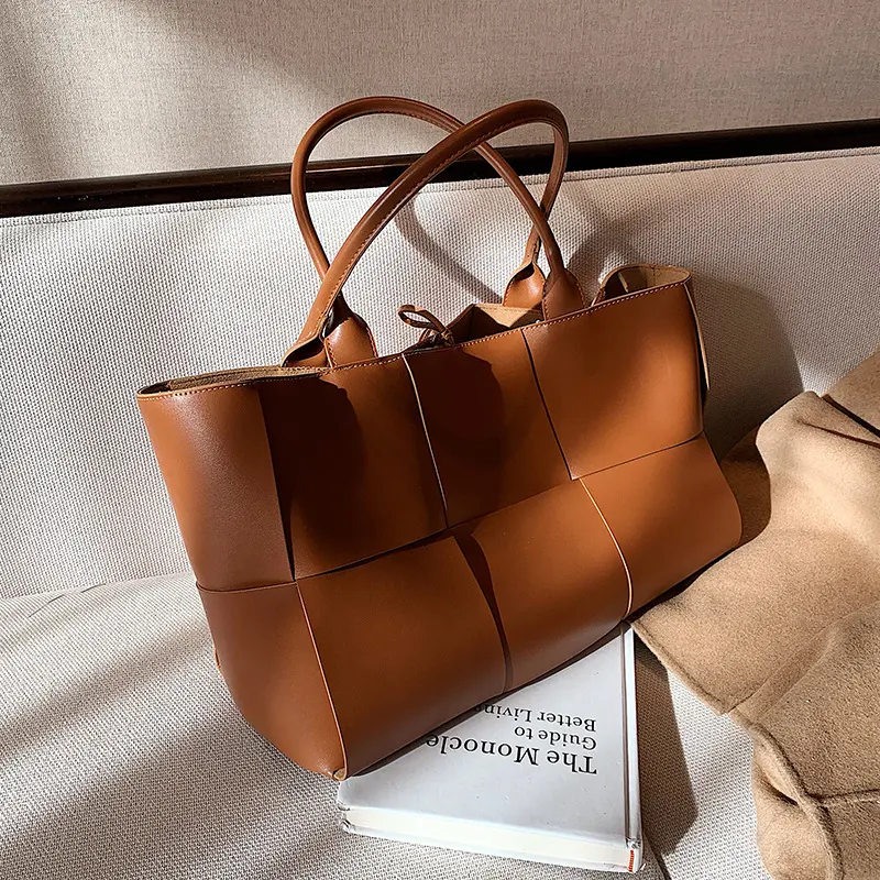 Popular women tote bags large capacity brown fashion handbags for ladies tote bag