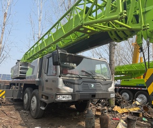 Ztc550v 55t used good condition zoomlion 130t truck <b>Crane</b> with SAC1300t STC800t6 STC800t5 STC1000c7 <b>crane</b> at low price - Product Image 6