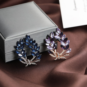 Broche de Planta de Cristal con Engaste de Garra de Aleación de Zinc, Morado y Azul, Accesorio de Moda para Fiesta de Mujer - Product Image 5