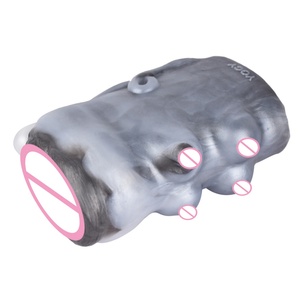 Masturbador Masculino de Silicona Súper Suave y Realista con Forma de Vaca Lechera, Estimulador de Fantasía 2 en 1, Portátil - Product Image 4