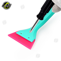 Grattoir à double tête CLEZE avec long manche en plastique bleu pour le nettoyage des films de voiture et l'élimination de l'eau des vitres