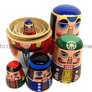Muñecas rusas de madera Matryoshka Cascanueces para niños, decoración del hogar pintada a mano, artesanías, regalo de Navidad, 5 uds. - Product Image 6