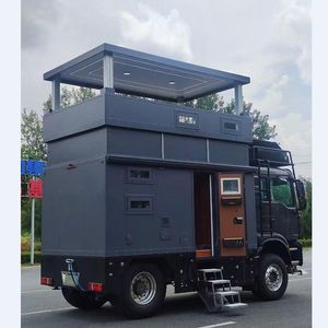 Camión Autocaravana Sitrak 4X2 de Dos Pisos, 270HP, 10AMT, para Viajes Fuera de la Red, Campamentos en la Naturaleza y Otros Usos - Product Image 3