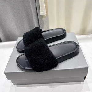 Chaussons de luxe pour hommes, style décontracté, fourrés et chauds, à plateforme, pour l'intérieur et l'extérieur - Product Image 4