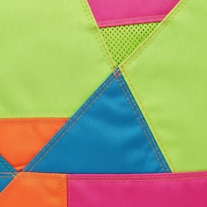 Sac de sport Pickleball Random-Scrap pour 2 raquettes avec compartiment ventilé pour chaussures, coupes de tissu variées, logo personnalisé, vente en gros - Product Image 2