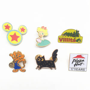 Özelleştirilebilir Çizgi Film Karakteri At Şapkalı Fabrika Broşu Emaye Yaka İğnesi - Product Image 6