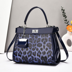 Sac à main pliable en cuir PU pour femme avec breloque de verrouillage, bandoulière amovible, fermeture éclair, sac à bandoulière élégant - Product Image 2