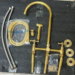 Moderne Küchenarmatur aus unlackiertem Messing mit Antik-Finish und Elektrofunktion, 2-Loch-Installation - Product Image 1