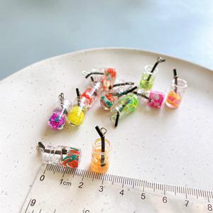 Ciondoli Mini barattolo di frutta | Vasetto di succo in miniatura in resina ciondoli <span class=keywords><strong>per</strong></span> tazza di succo con fetta di frutta colorata e paglia <span class=keywords><strong>per</strong></span> la creazione di gioielli - Product Image 6